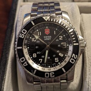 Mens Victornox Watch